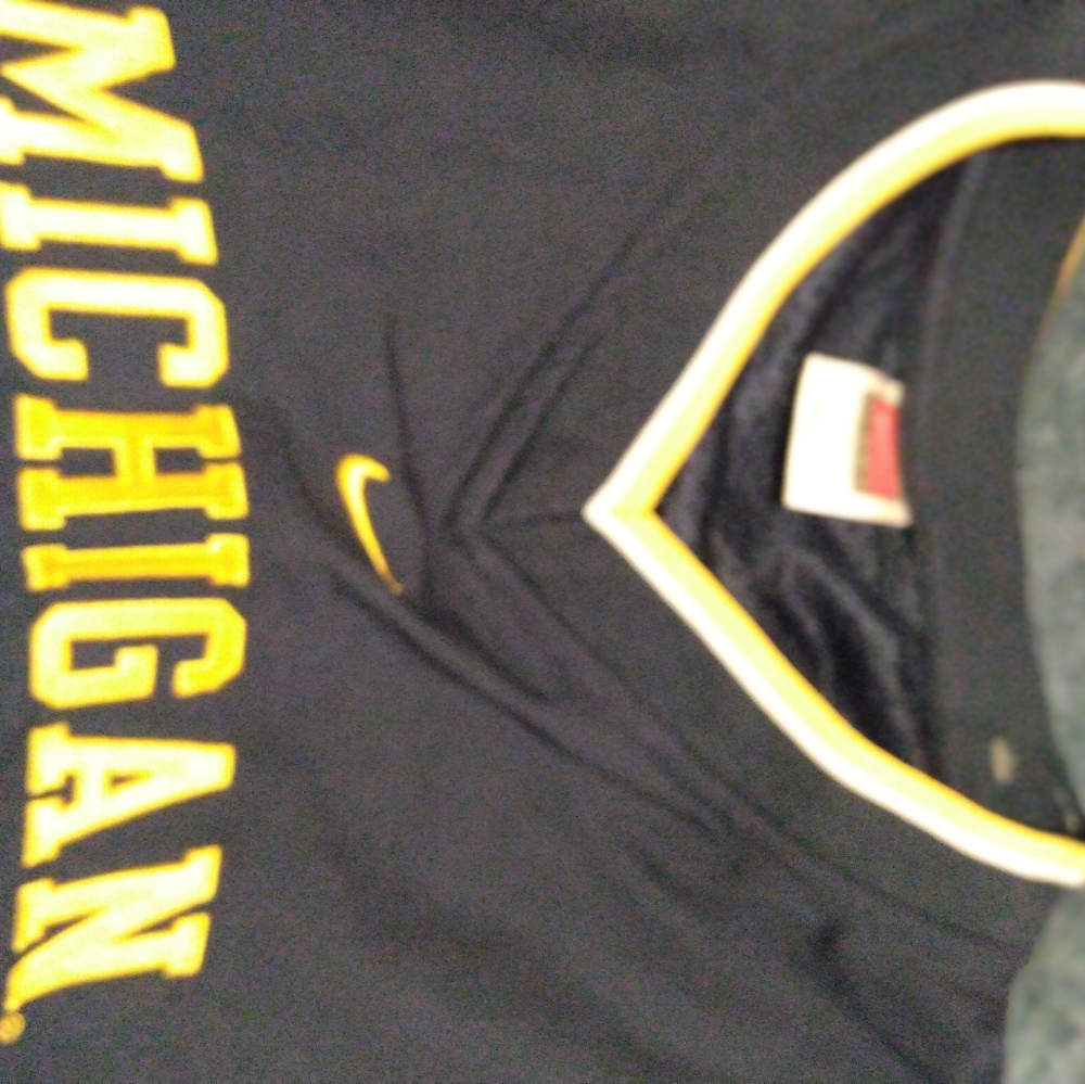 Pullover jacket - Picture 3 of 4